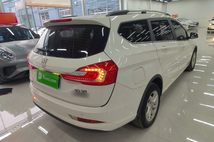 Used Baojun 310W 2017 1.5L Manual Fashion Model China V
