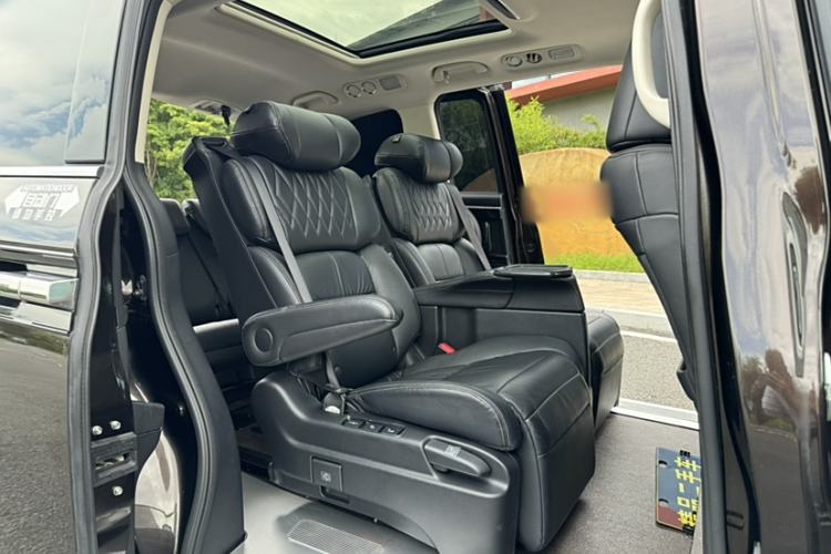 Used Honda Elysion 2019 2.0L Hybrid Supreme Edition
