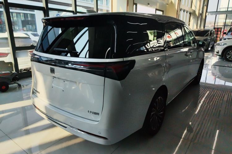 Used Buick GL8 New Energy 2025 Lu Shang Luxury Edition 7-Seater