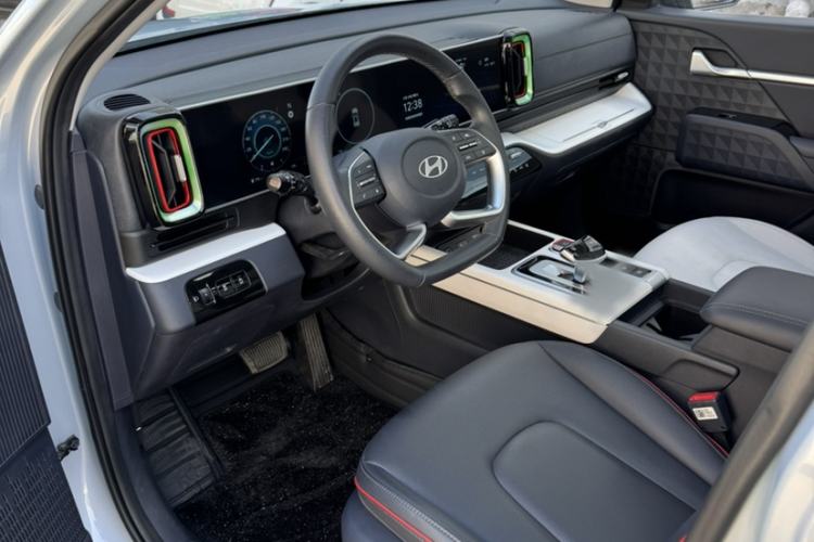 Used Hyundai ix35 2023 Musso 2.0L Flagship Edition TOP
