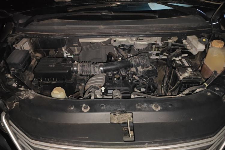 Used FORTHING Lingzhi 2022 M5L 1.6L Utility Model 7 Seats