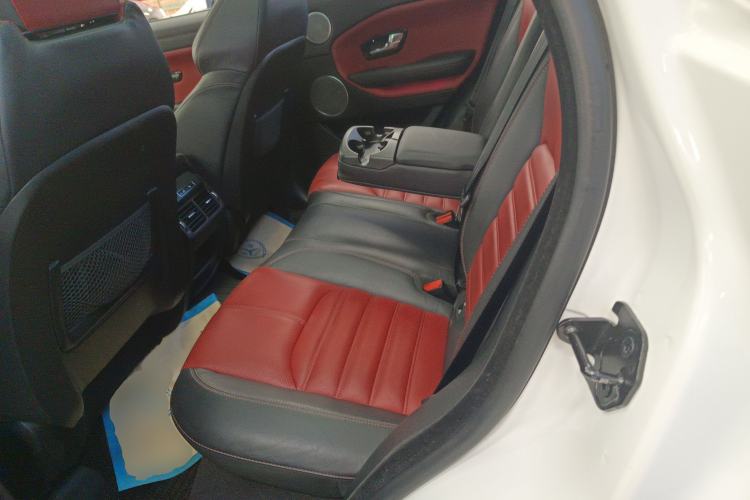 Used Land Rover Range Rover Evoque 2018 240 PS HSE DYNAMIC All-Wheel Drive Edition
