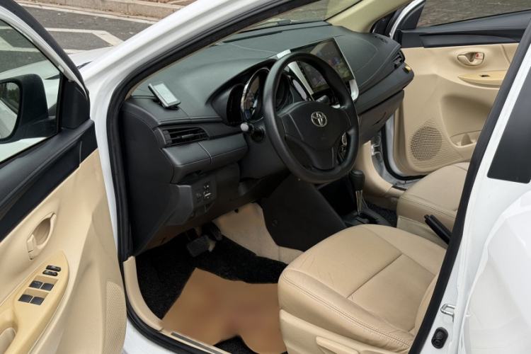 Used Toyota YARiS L 2017 1.5E CVT Dynamic Edition