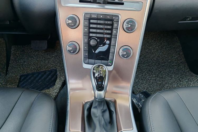 Used Volvo XC60 2017 T5 Smart Upgrade Edition