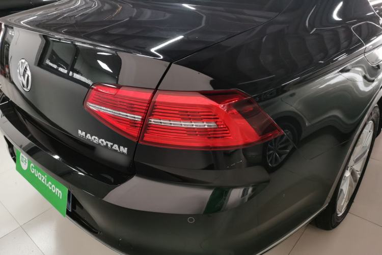 Used Volkswagen Magotan 2017 330TSI DSG Luxury Model
