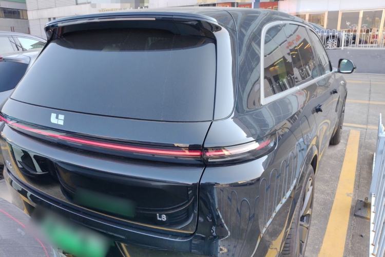 Used Li Auto L8 2025 Ultra Smart Refreshed Edition
