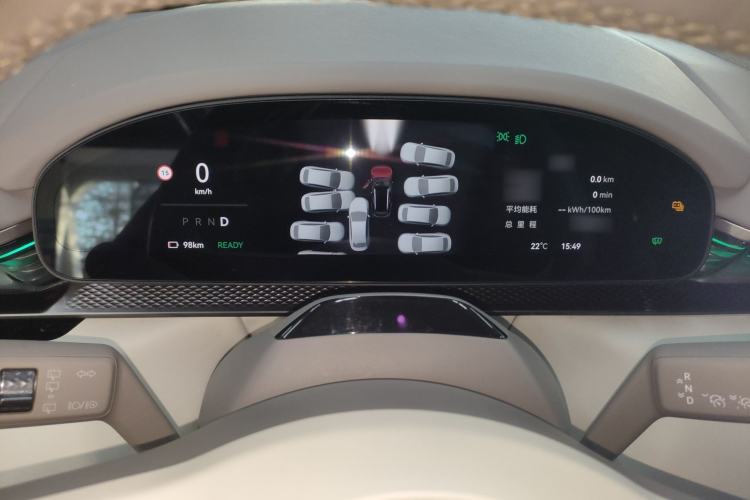 Used Zeekr 7X 2025 100 kWh Long-Range Rear-Wheel Drive with Intelligent Driving Features
