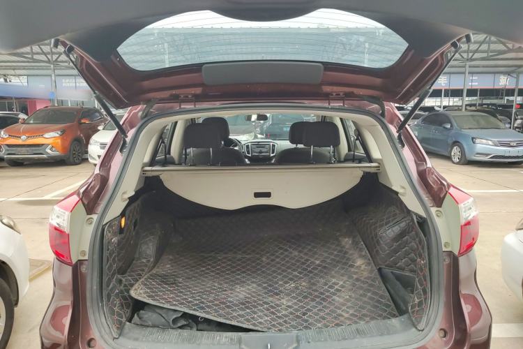 Used Venucia T70 2015 2.0L Manual RuiQu Version
