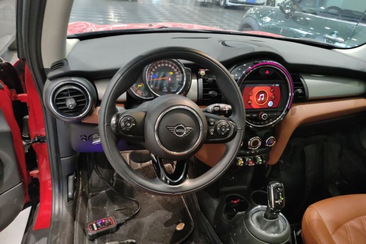 Used  MINI 2021 1.5T ONE PLUS
