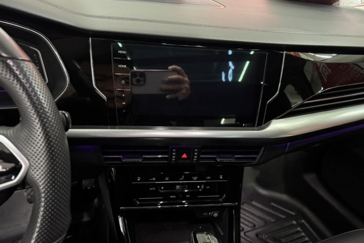 Used Volkswagen Passat 2023 380TSI Flagship Edition
