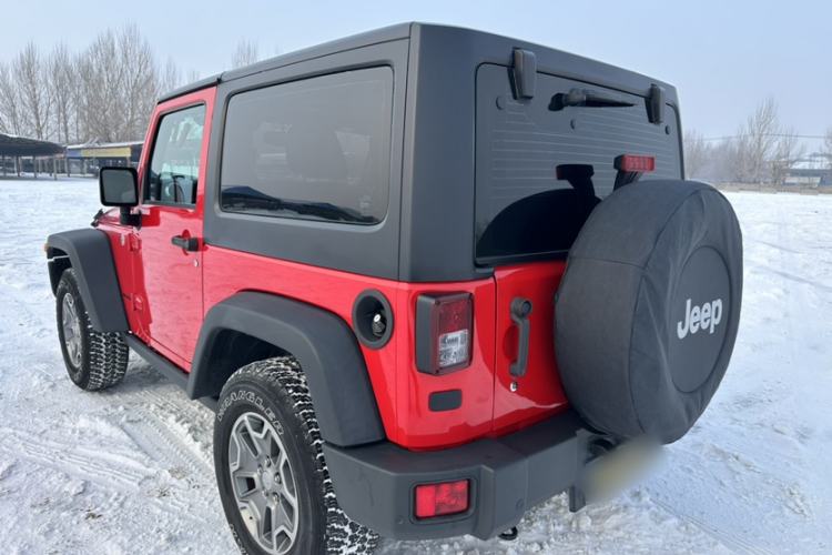 Used  Wrangler 2015 3.6L Rubicon Two-Door Comfort Edition
