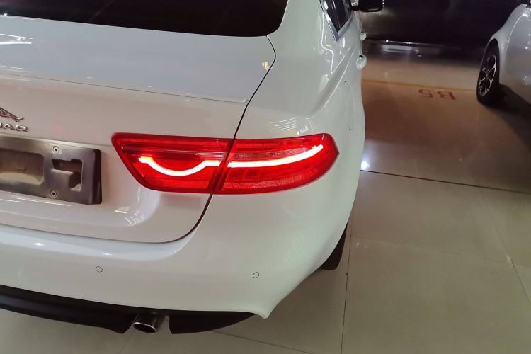 Used Jaguar XE 2017 2.0T 200 PS R-Sport
