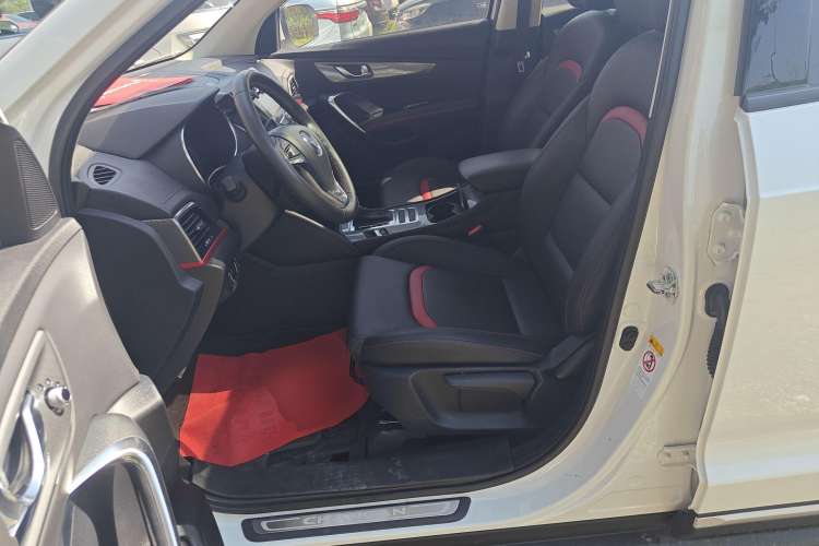 Used Changan CS55 2018 1.5T Automatic Colorful Edition China V Standard
