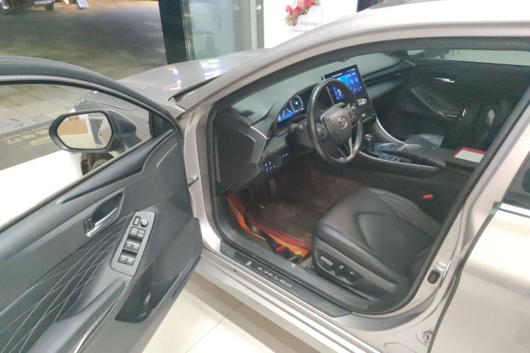 Used Toyota Avalon 2022 Dual-Engine 2.5L XLE Premium Edition
