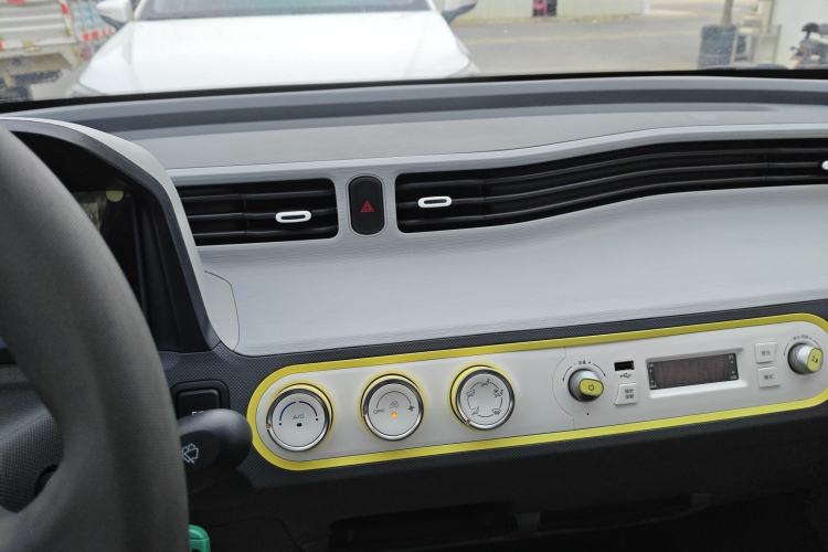 Used Wuling Hongguang MINIEV 2021 Macaron Premium Model – Lithium Iron Phosphate
