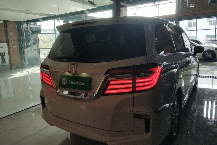 Used Honda Elysion 2016 2.4L Supreme Edition