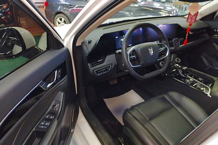 Used Bestune B70 2023 Third Generation 1.5T Automatic Enjoyment Version 70th Anniversary Edition
