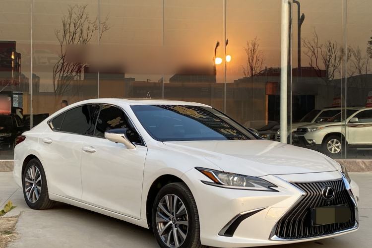 Used Lexus ES 2020 200 Excellence Edition

