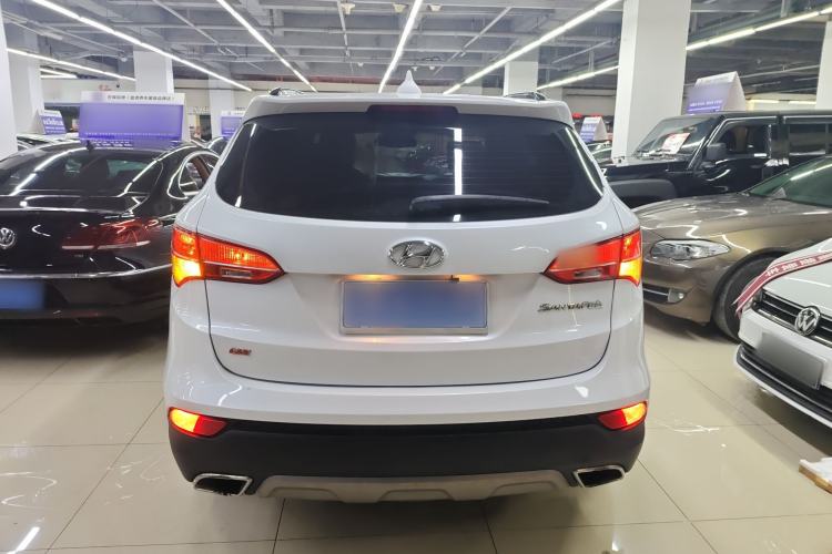 Used Hyundai Santa Fe 2013 2.4L Automatic Two-Wheel Drive Smart Version
