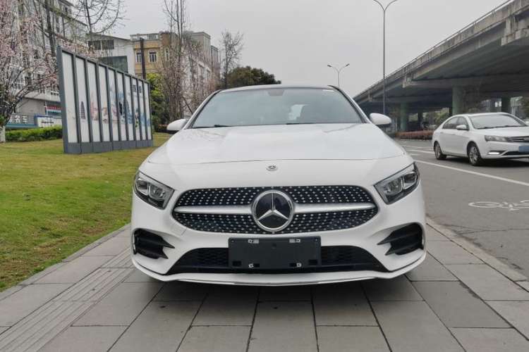 Used Mercedes-Benz A-Class 2022 Restyled A 200 L Sport Sedan Fashion Version
