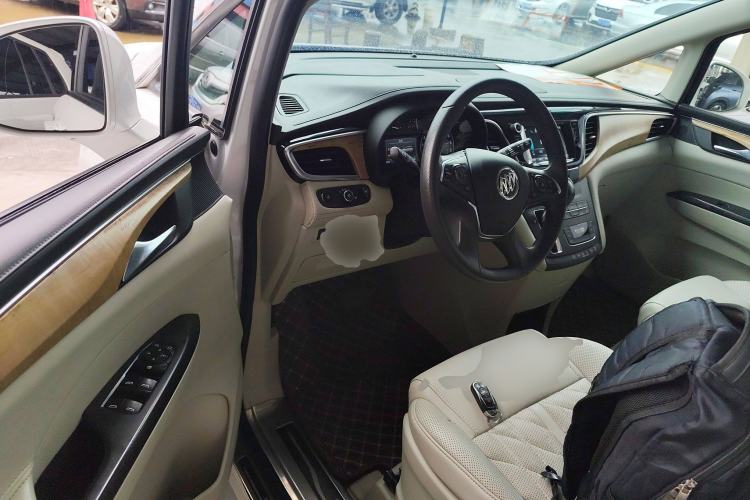 Used Buick GL8 2017 ES 28T Comfort Model China V Standard
