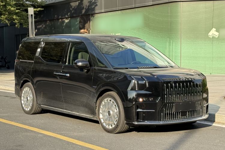 Used Zeekr 009 2024 GAC Trumpchi
