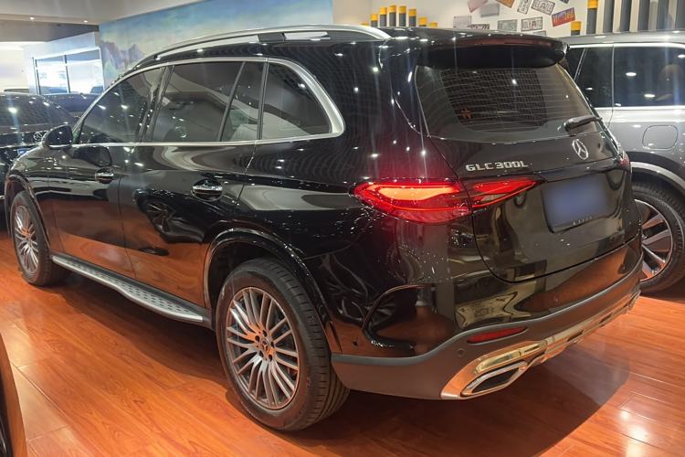 Used Mercedes-Benz GLC 2024 Refreshed GLC 300 L 4MATIC Dynamic Version 5 Seats
