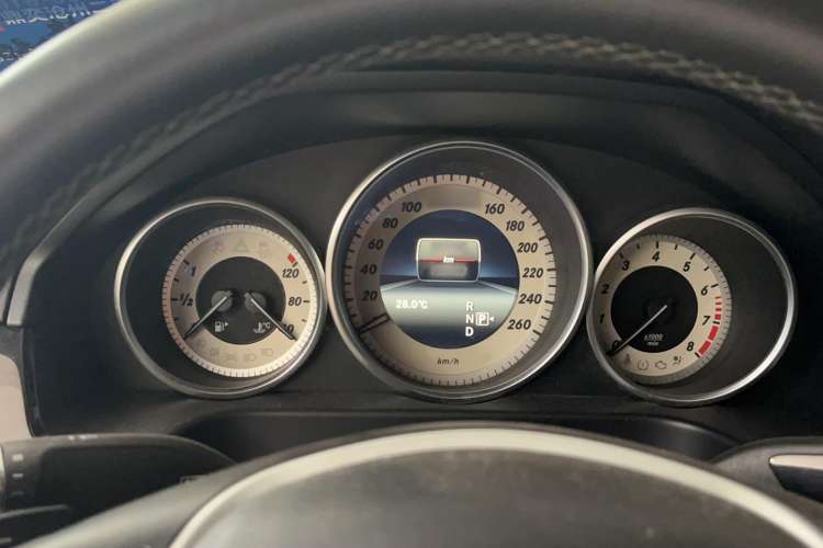 Used Mercedes-Benz E-Class 2015 E 260 L Sport & Fashion Model