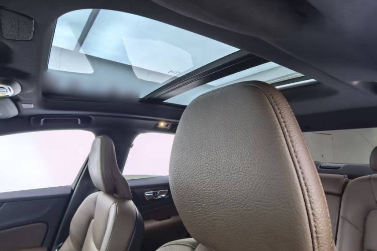 Used Volvo S60 2022 B4 Zhiyuan Luxury Edition
