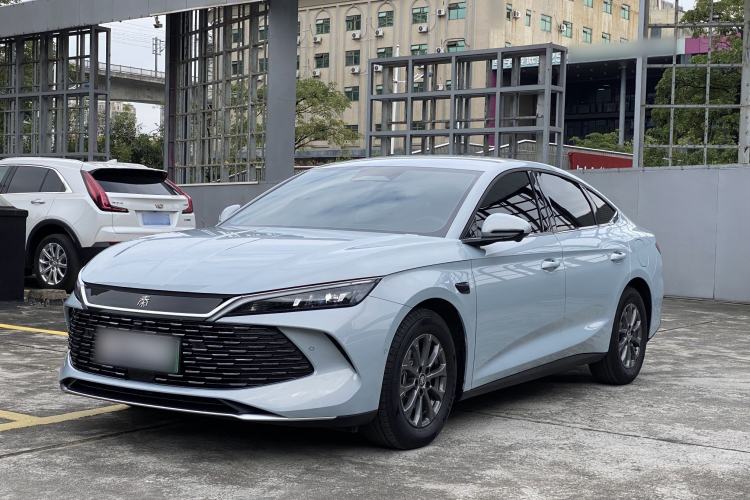 Used BYD Qin L 2025 DM-i Smart Drive 80KM Leading Model
