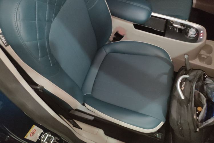 Used ORA Good Cat 2022 Morandi Edition 400km Standard Range Luxury Version Lithium Iron Phosphate
