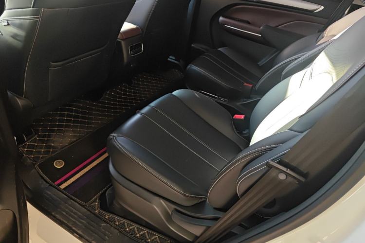 Used GAC Trumpchi M6 2023 PRO 270T DCT Luxury Edition
