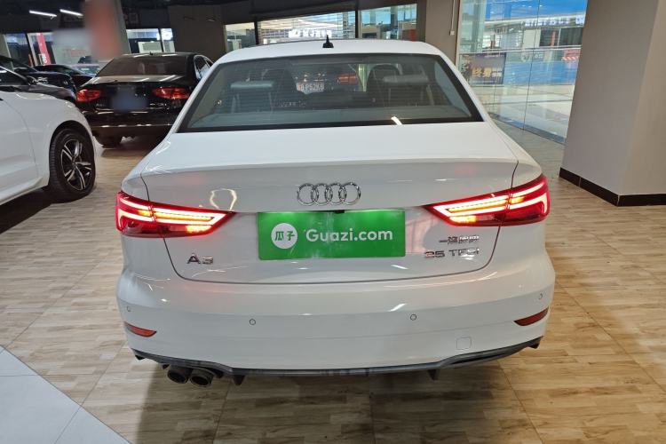 Used Audi A3 2019 Limousine 35 TFSI Fashion Edition China V standard
