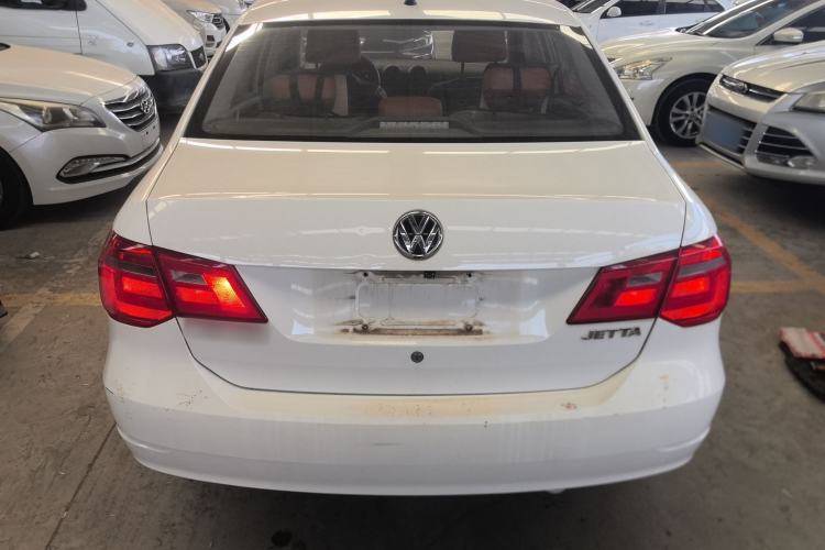 Used Volkswagen Jetta 2013 1.6L Automatic Fashion Model
