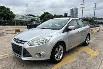 Used Ford Focus 2012 Sedan 1.6L Automatic Fashion Edition