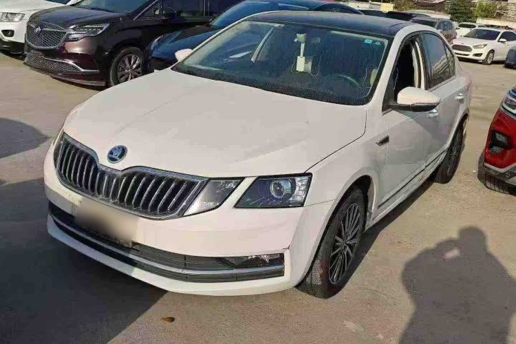 Used Skoda Octavia 2018 1.6L Automatic Luxury Edition
