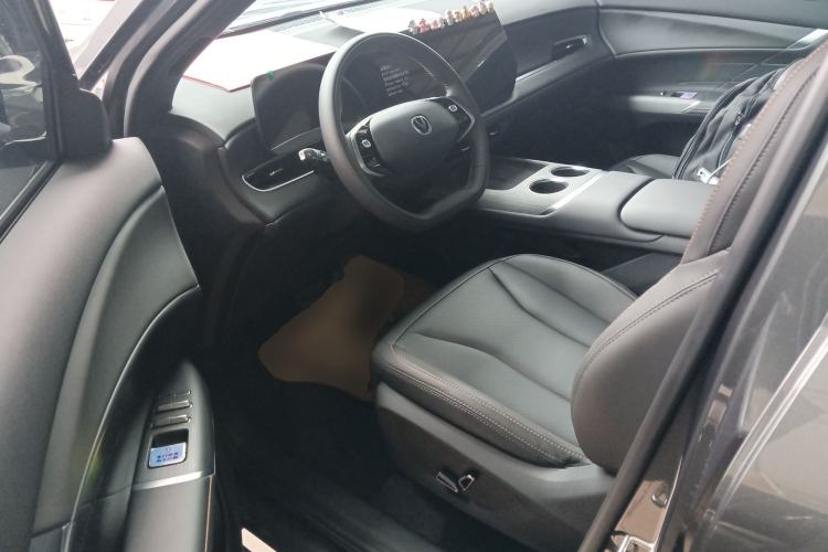 Used Changan CS75 PLUS 2025 4th Generation 1.5T New Blue Whale Smart Whale Enjoyment Edition