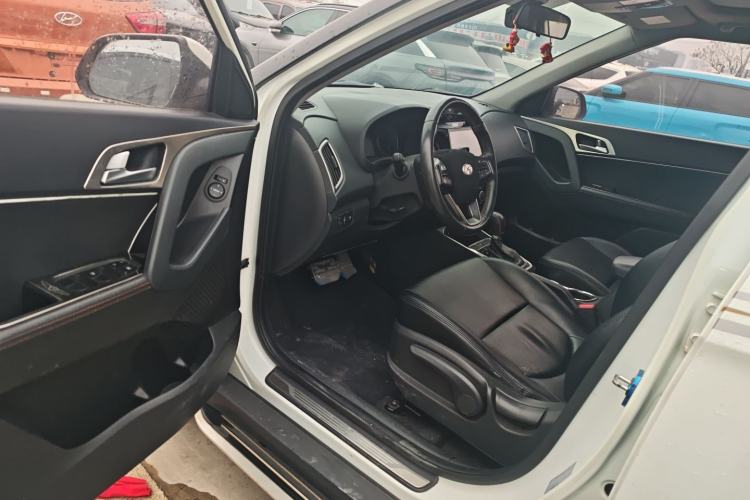 Used Hyundai ix25 2016 1.6T Dual-Clutch Two-Wheel Drive Smart GLS Model
