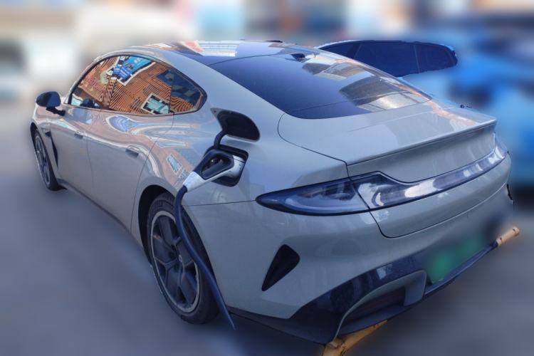 Used  SU7 2024 Rear-Drive Ultra-Long Range Advanced Pro-Level Intelligent Driving Version
