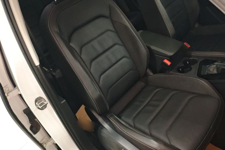 Used Volkswagen Tayron 2020 330TSI Two-Wheel Drive Luxury Smart Connectivity Version
