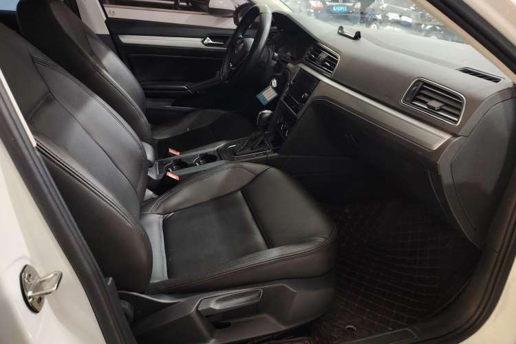 Used Volkswagen Lamando 2019 230TSI DSG Fashion Edition China V Standard
