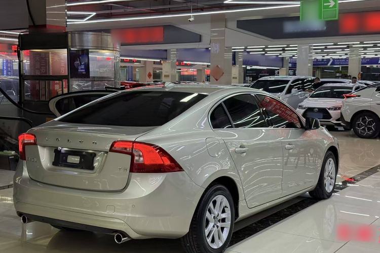 Used Volvo S60 2018 S60L T3 Smart Upgrade Edition
