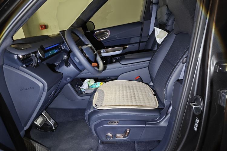 Used Lynk & Co 900 2025 2.0T Ultra
