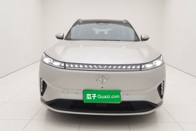 Used  eπ008 2025 210Max Range-Extended Version 5 Seats