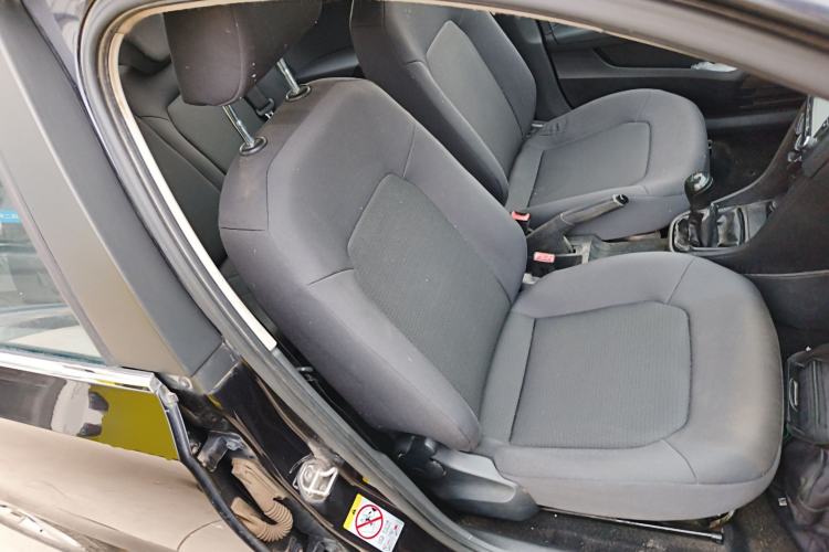 Used Volkswagen Santana 2015 1.4L Manual Fashion Edition
