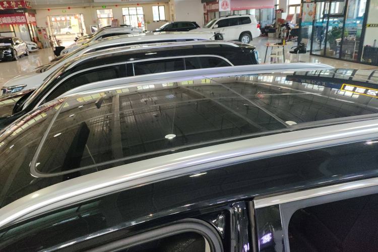 Used Hongqi HS5 2022 Facelifted Version 2.0T Smart Connect Flagship All-Wheel-Drive Edition
