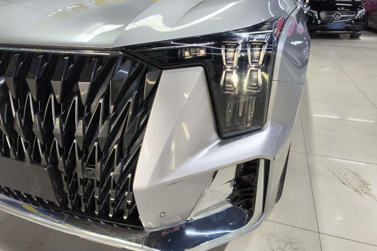 Used GAC Trumpchi GS8 2022 Dual-Engine Series 2.0TM Two-Wheel Drive Prestige Edition (7 Seats)