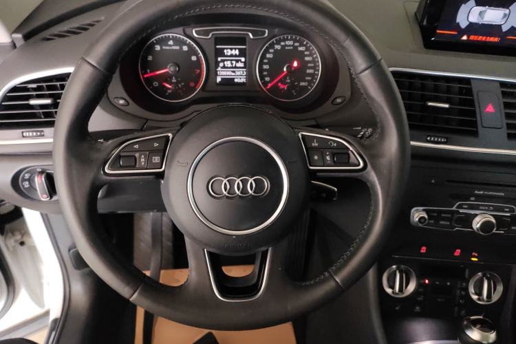 Used Audi Q3 2015 35 TFSI Comfort Model
