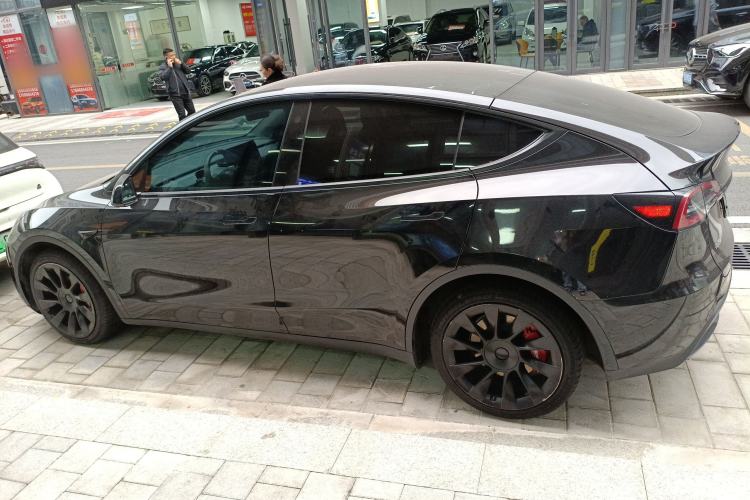 Used Tesla Model Y 2021 Standard Range Rear-Wheel Drive Version
