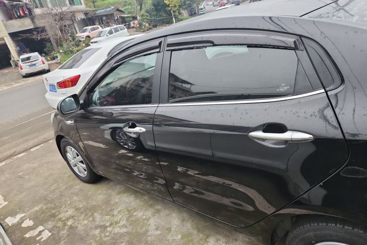 Used Kia K2 2015 Sedan 1.4L MT GLS
